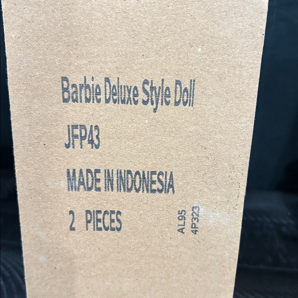 Mattel Barbie Deluxe Style Doll Case Pack! - Picture 2 of 3